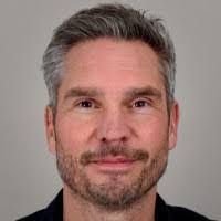 Jonathan Artz's Instagram, Twitter & Facebook