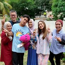 Parenting a family with autism spectrum disorder (my perfect family: Video Raya Ke Rumah Zarina Tindakan Adam Autism Pada Azil Buat Ramai Sebak Erin Sakura News