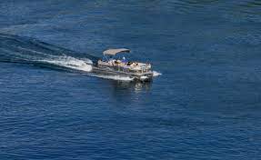 The Five Fastest Pontoon Boats On The Market Today Pontoon Boat Pontoon Boat