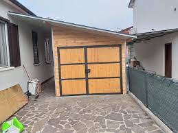Optare per una casa prefabbricata in legno vorrà dire non soltanto vedere. Box Prefabbricati In Legno Garage Auto Coibentati Prezzi Convenienti