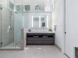 Ketika akan membuat desain kamar mandi mewah ini,langkah pertama adalah menentukan ukuran kamar mandi. 5 Desain Kamar Mandi Terbaik Pemenang Interior Design Awards Interiordesign Id