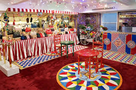 Risultati immagini per Dolce & Gabbana «Italian Christmas» da Harrods