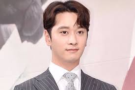 Chansung 2PM Tanggapi Kabar Kencan Park Seo Joon & Park Min Young