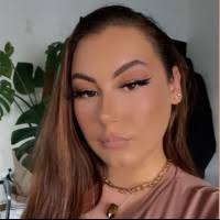 200+ Profile mit dem Suchbegriff „Redrup“