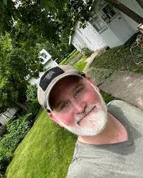 Paula Ebert's Instagram, Twitter & Facebook