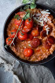 Tomatenrisotto Mit Gebratener Chorizo Tomaten Risotto Tomatenrisotto Risotto