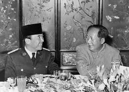 Sukarno, also spelled soekarno, (born june 6, 1901, surabaja now surabaya, java, dutch east indies—died june 21, 1970, jakarta, indonesia). 21 Photos Of President Soekarno Hanging Out With Prominent International Figures Wowshack