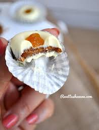Patisseries Au Chocolat Sans Cuisson Mignardises Recettes By Hanane En 2020 Gateau Oriental Sans Cuisson Patisserie Patisserie Chocolat