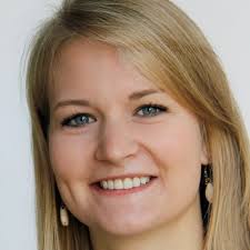 Laura Heimann's Instagram, Twitter & Facebook