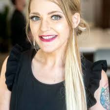 Taylor Groh's Instagram, Twitter & Facebook