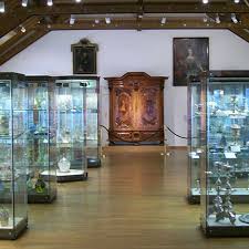 Der mitarbeiter des schlesischen museums zu görlitz für museumsbildung matthias voigt überbrachte. Tourismus Siebengebirge Gmbh Haus Schlesien