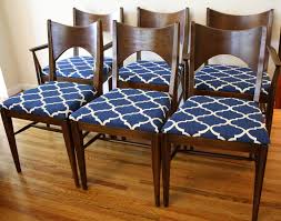 Remove the black or gray dust cover on the underside of the seat, if there is one. 20 Reupholster Dining Room Chairs Magzhouse