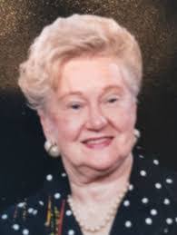 Leona Murray's Instagram, Twitter & Facebook