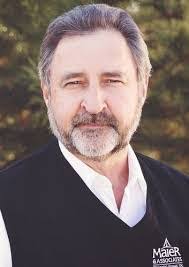 Rhiannon Cantrell's Instagram, Twitter & Facebook