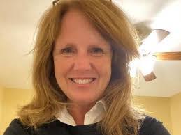 Ellen Heinz's Instagram, Twitter & Facebook