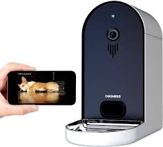 Automatic Pet Feeder With Camera