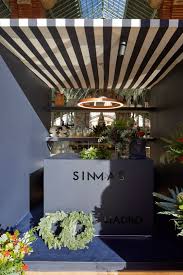 Giving them a gift that won't wilt or die is a considerate gift option. Bpm Sinmas
