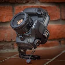 Gd Photographics Have Find A New Use For His L Bracket To Give New View Angle Of His Canon 80d 50mm F1 8 Stm Sh Canon Dslr Camera Canon Camera Camera Gear
