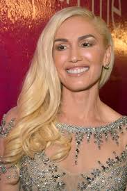 You can see she looks like a very common person like you and me without makeup. Gwen Stefani Look Book Celebrity Hair Hairstyle Make Up Pictures Glamour Uk