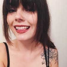 Shannon Heintzelman's Instagram, Twitter & Facebook