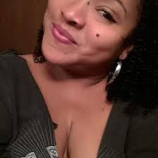 Tami Rivers's Instagram, Twitter & Facebook