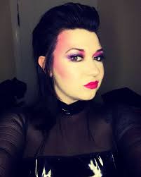 Mary Czech's Instagram, Twitter & Facebook