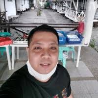 9 "Raymond Victoria" profiles