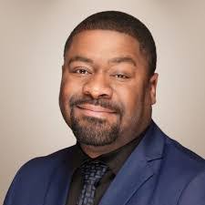 Lloyd Hickman's Instagram, Twitter & Facebook