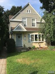 24 Ridge Ave Park Ridge Nj 07656 Mls 1929572 Zillow In 2020 Park Ridge Big Bedrooms Zillow