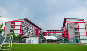 The lecterurs were very intellectual and helped me alot in my course subject. Help International School International Schools Org
