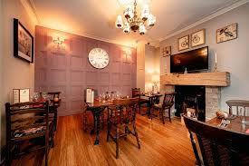 Leeds is located almost centrally in the uk in the county of yorkshire, making it ideal for events where people are travelling from all directions. Private Dining Leeds Private Dining Restaurant The Oxford Place
