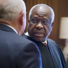 Comments from Clarence Thomas suggest 'antagonism' with Chief Justice  Roberts: legal expert
