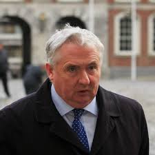 O'Sullivan phoned justice chief during row over McCabe strategy