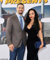 Roman reigns talks, walks and performs with a purpose: Wwe Superstar Roman Reigns And Wife Galina Joelle Becker Are Expecting Their Second Set Of Twins Daily Mail Online