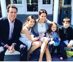 Here's what you need to know about the governor and his clan. Cnn S Chris Cuomo Biography Wife Family Net Worth
