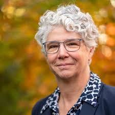 Caitlin Alcorn's Instagram, Twitter & Facebook