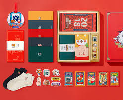 2018 Chinese New Year Gift Box Design On Behance Gift Box Design Chinese New Year Gifts Chinese New Year Design