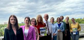 Liebe Leserin, lieber Leser, 02 Studierendenprojekte 11 Studium Aktuell 14  Hochschulspiegel 18 Fürsorge und Gesundheit 19 Forsc