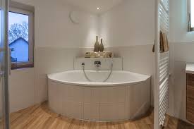Skali badewanne mit tür seniorenbadewanne 167 5x85 75cm links komplett set, eckbadewanne angenehmer luxus im rechten eckbadewanne bilder ideen couch. Eckbadewanne Bilder Ideen Couch