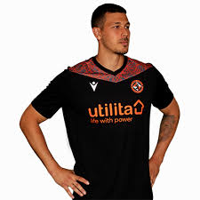 Jun 13, 2021 · dundee united and motherwell are two of a number of clubs interested in former rangers goalkeeper liam kelly, according to the scottish sun. Shop Home Dundee United Football Club