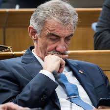 AfD-Größe verlässt Partei und teilt heftig aus