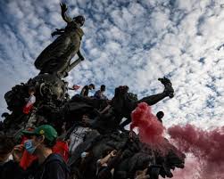 paris riots Picture