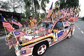 Sebab itu sewaktu era peperangan zaman dahulu, selagi bendera berkibar negara itu tidak akan jatuh ke tangan musuh. Hiasi Kereta Dengan 100 Helai Bendera Jalur Gemilang Utusan Borneo Online