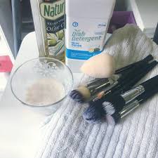 Berusmakeup_termurah for more stunning and cheap makeup brush !! Nah Ni Cara Jimat Buat Pencuci Berus Makeup Jangan Ingat Tak Perlu Basuh Padahnya Rosak Muka Keluarga
