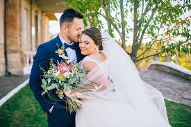 But, as someone who has been asked to photograph numerous friends' and family's weddings, here are a few suggestions. 7 Shots Your Wedding Photographer Has To Capture