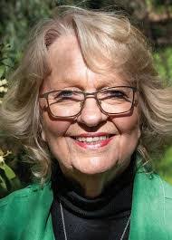 Amanda Mcneill's Instagram, Twitter & Facebook