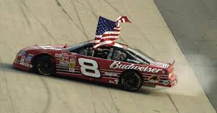 Nascar heat 5 gold edition nu verkrijgbaar op pc, ps4 en xbox one. Dale Earnhardt Jr Announces Return Of No 8 Car For The 2019 Season Engaging Car News Reviews And Content You Need To See Alt Driver