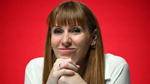 Social care sector sounds alarm over steep drop in health and care visas