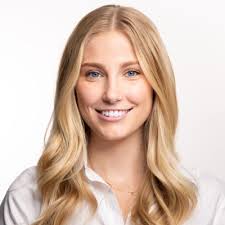 I'm happy to share that I'm starting a new position as Junior Associate,  Corporate Issues and Crisis at Weber Shandwick!