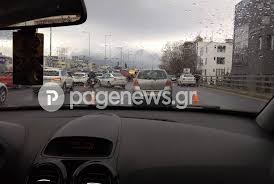 Εγκλωβισμένα οχήματα και μεγάλη ταλαιπωρία. Troxaio Twra Karampola Sthn E8nikh Odo A8hnwn Lamias Pics Pagenews Gr